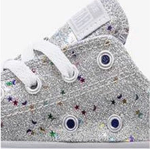 Cargar imagen en el visor de la galería, Converse CTAS OX Glitter Sneakers  (SZ 2)
