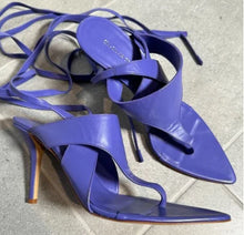 Load image into Gallery viewer, Silvia Tcherassi Domenico Heels Violet (SZ 41)
