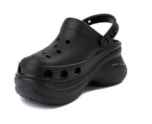 Cargar imagen en el visor de la galería, Womens Crocs Classic Bae Platform Clog - Black (SZ 9)
