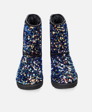 Cargar imagen en el visor de la galería, GIRLS&#39; CLASSIC SHORT STELLAR SEQUIN UGG BOOTS (SZ 4)
